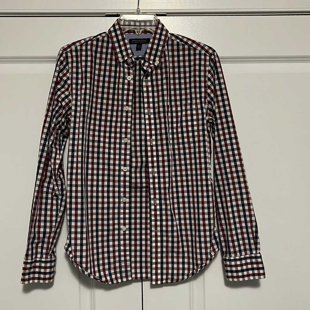 Banana Republic Button Down shirt with pocket